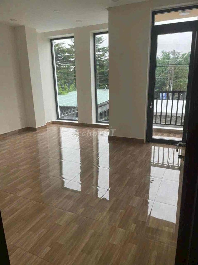 Rent a Hoàng Quốc Việt 5th floor cash house (5 x34)