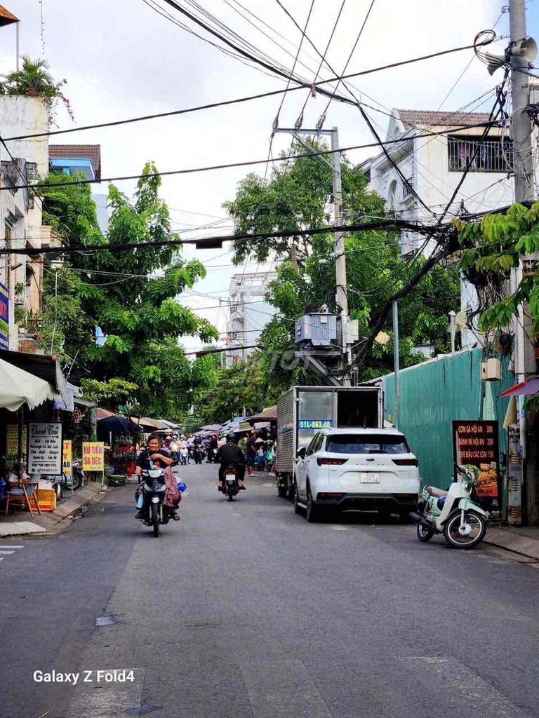 Rent a Hoàng Quốc Việt 5th floor cash house (5 x34)