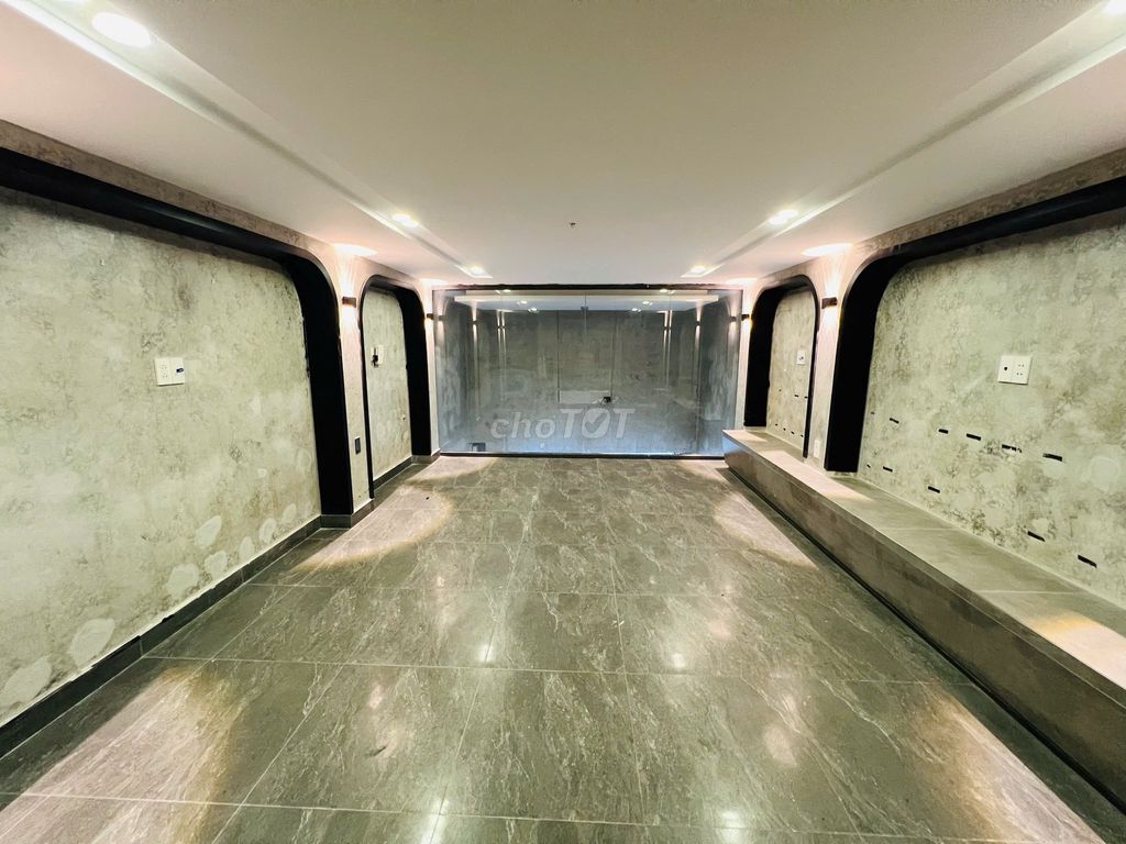 Rent a Trịnh Văn Cấn District 1 4 X18 M NM 3 floors for 50 million