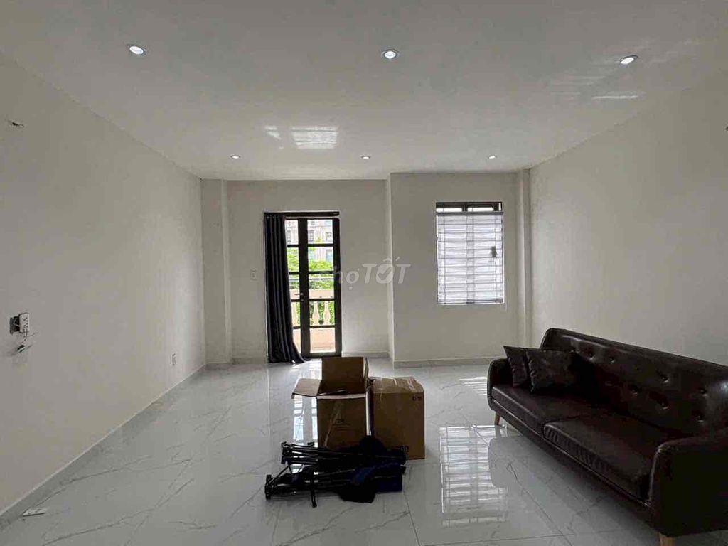 Rent Cityland Street 1 vault + 4 stories only 42 million