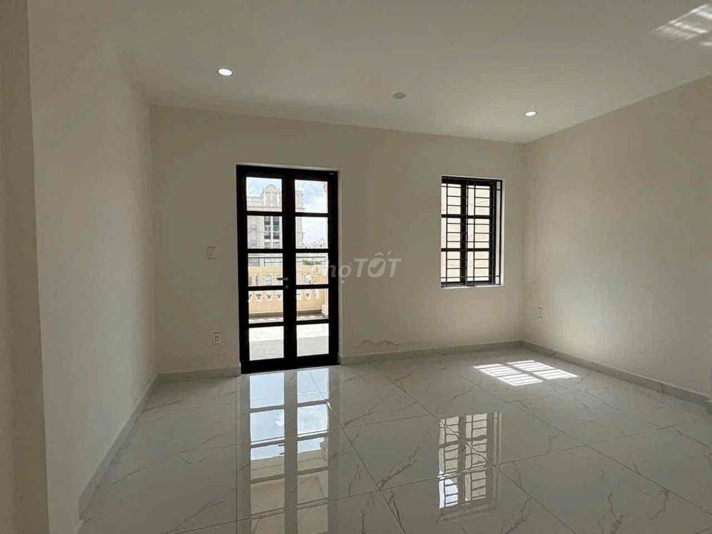 Rent Cityland Street 1 vault + 4 stories only 42 million
