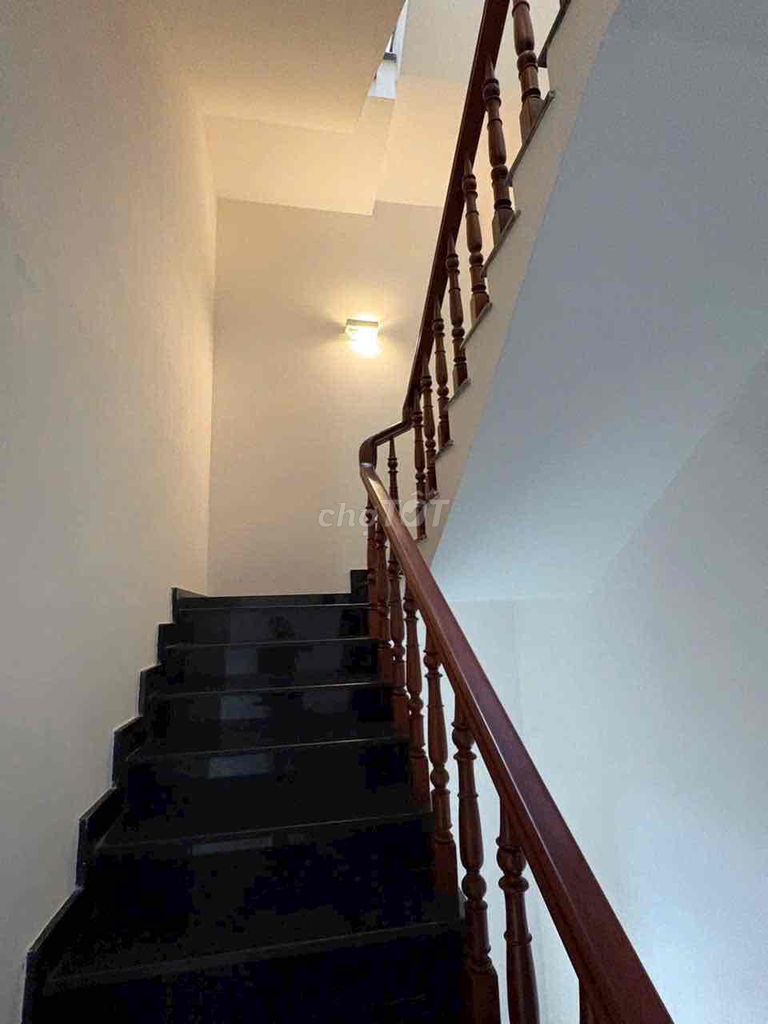 Rent Cityland Street 1 vault + 4 stories only 42 million