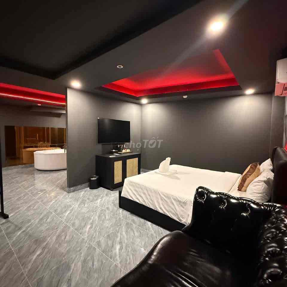 Rent a Bình Tiên District 6 5th floor 22P elevator cost 70 million a month