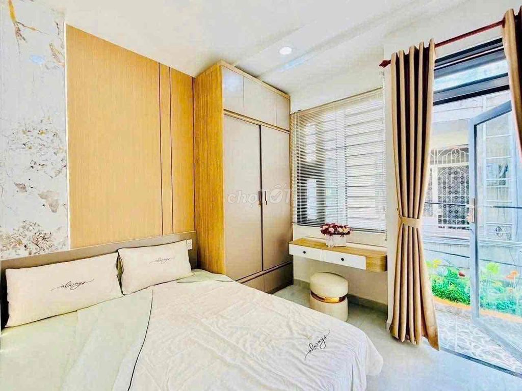 6 meters Sơn Kỳ is out of the CVV, 2 sheets, 4 x 16 meters, 3 bedrooms, 2 toilets