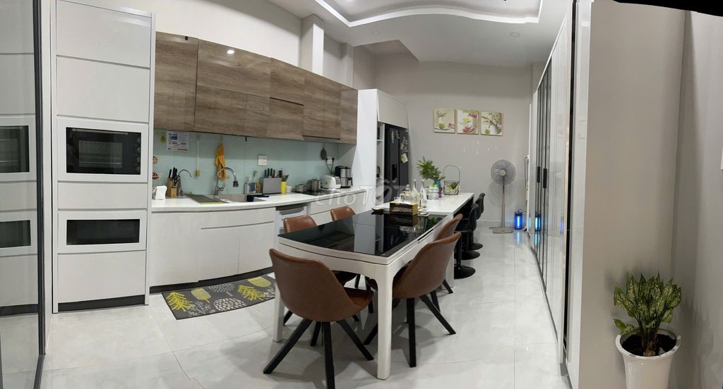 Renting the main alley Hồ Văn Huê, District 9, Phú Nhuận, area: 4 X20 M