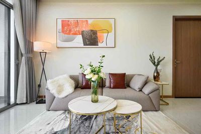 Three bedrooms are good for renting the corner at Feliz.