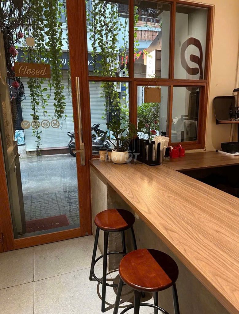 Renting Nguyễn Thị Minh Khai parking alley 1-1.5 X18 M, ground floor, 21 million
