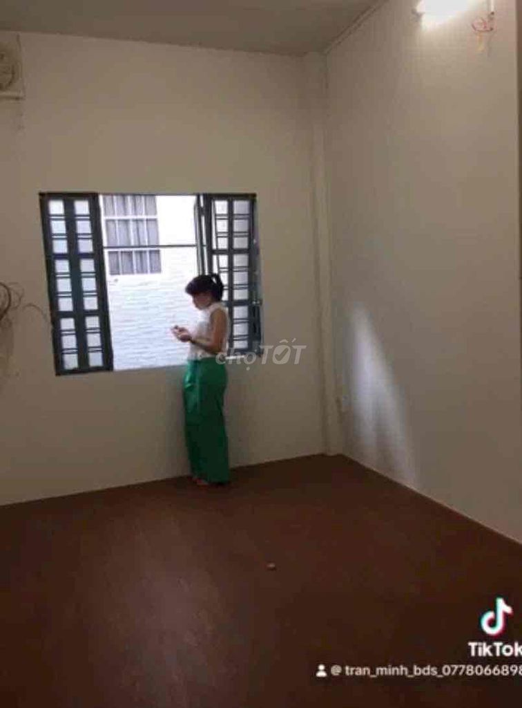 Rent the entire security area, friendly. 120 Trần Hưng Đạo