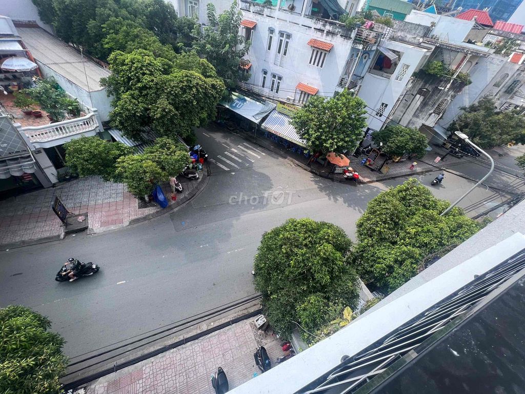 Rent the số 11 Front Front Street Street Street.