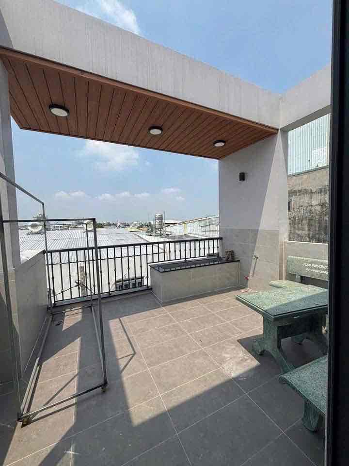6 meters Tô Hiệu, 2 floors, 4 x 16 meters, 3 bedrooms, 3 toilets, High Court