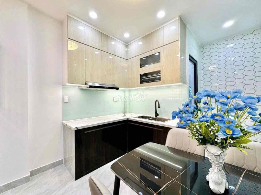 6 meters Tân Quý & New Win, 2 sheets, 3 bedrooms, 3 toilets