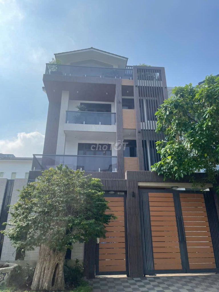 Nice villa Bình Lợi. area 10 X20 M. TRIBY 2 st floor. View river sg