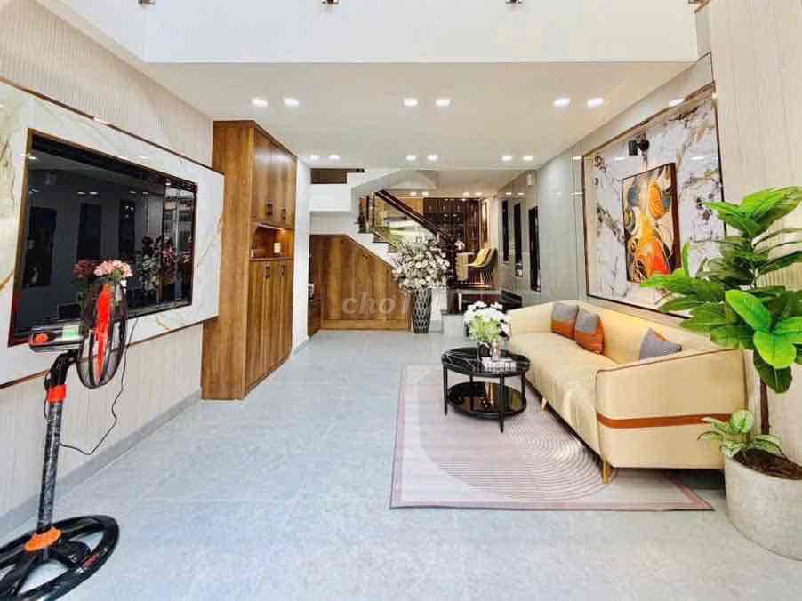 6 meters Bờ Bao Tân Thắng, 4 panels, 4 x 18 meters, 5 bedrooms, 5 toilets, the high court