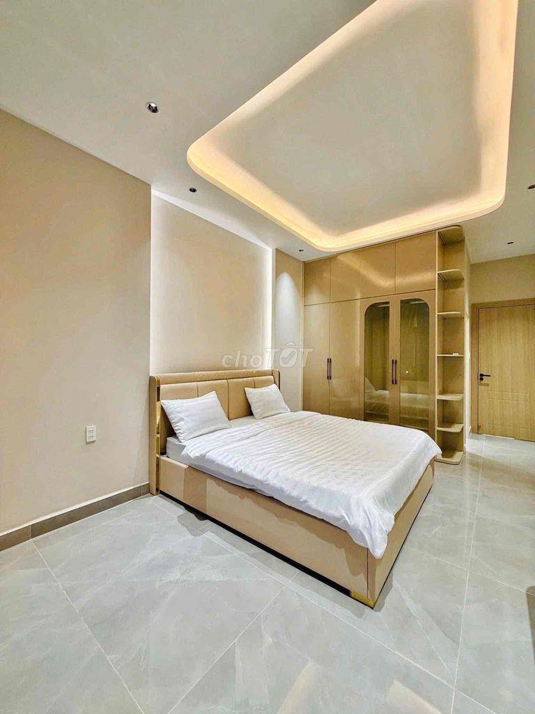 6 meters Bờ Bao Tân Thắng, 4 panels, 4 x 18 meters, 5 bedrooms, 5 toilets, the high court