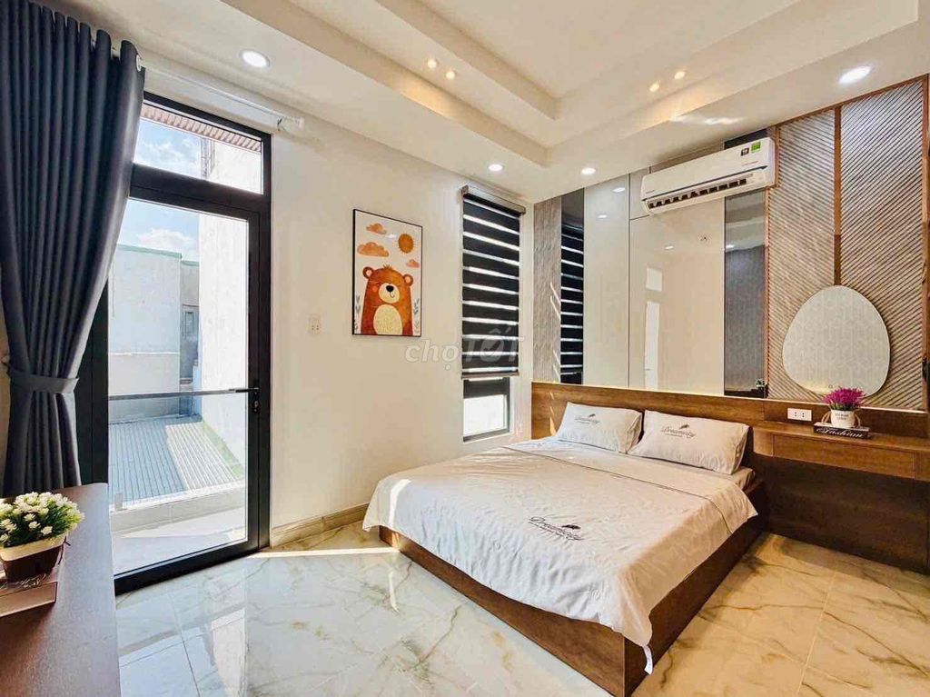 6 meters Bờ Bao Tân Thắng, 4 panels, 4 x 18 meters, 5 bedrooms, 5 toilets, the high court
