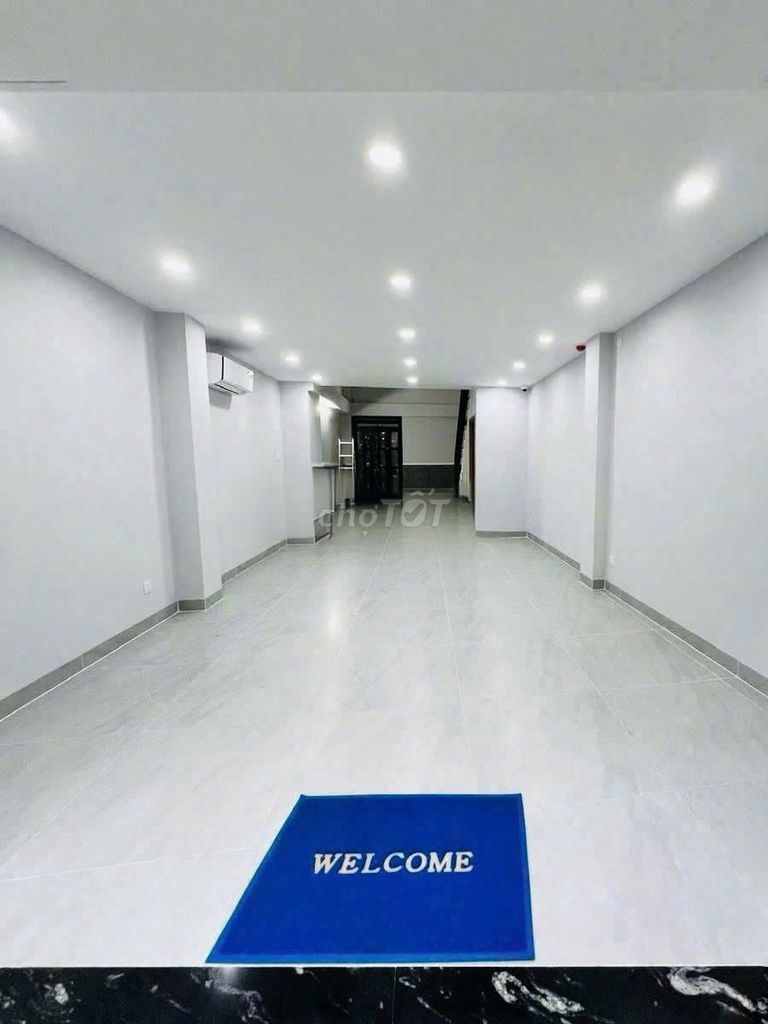 Nice housing - 201 CHoàng Hoa Thám, 207 12, tb - 5 x18 meters, 4 floors, 360 m2