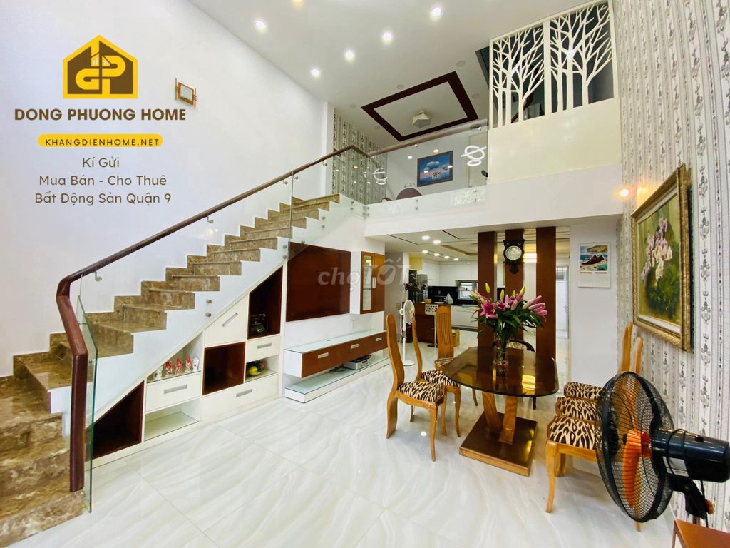 A full Mega Ruby interior -- new security - 3 floors - 3 bedroom + 3 toilets