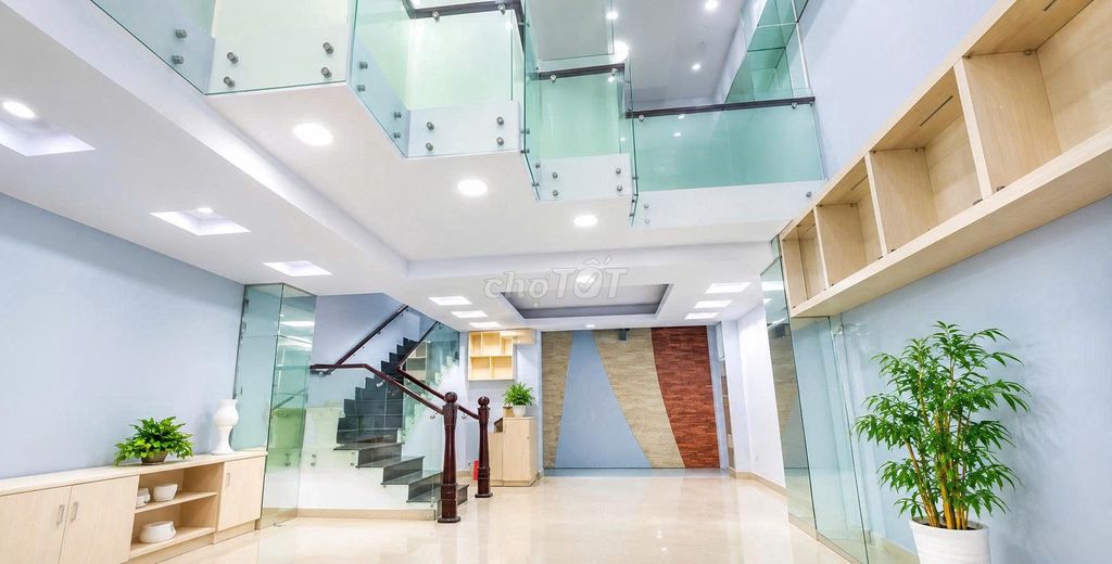Renting Trần Hưng Đạo Q1 District 1-to- 15 M, 3 floors, St, 77 million