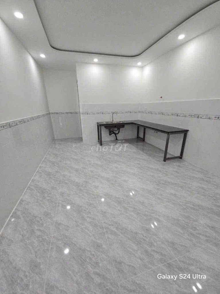 6 meters Tây Thạnh.4 x 18 meters, 2 panels, 2 bedrooms, 2 toilets