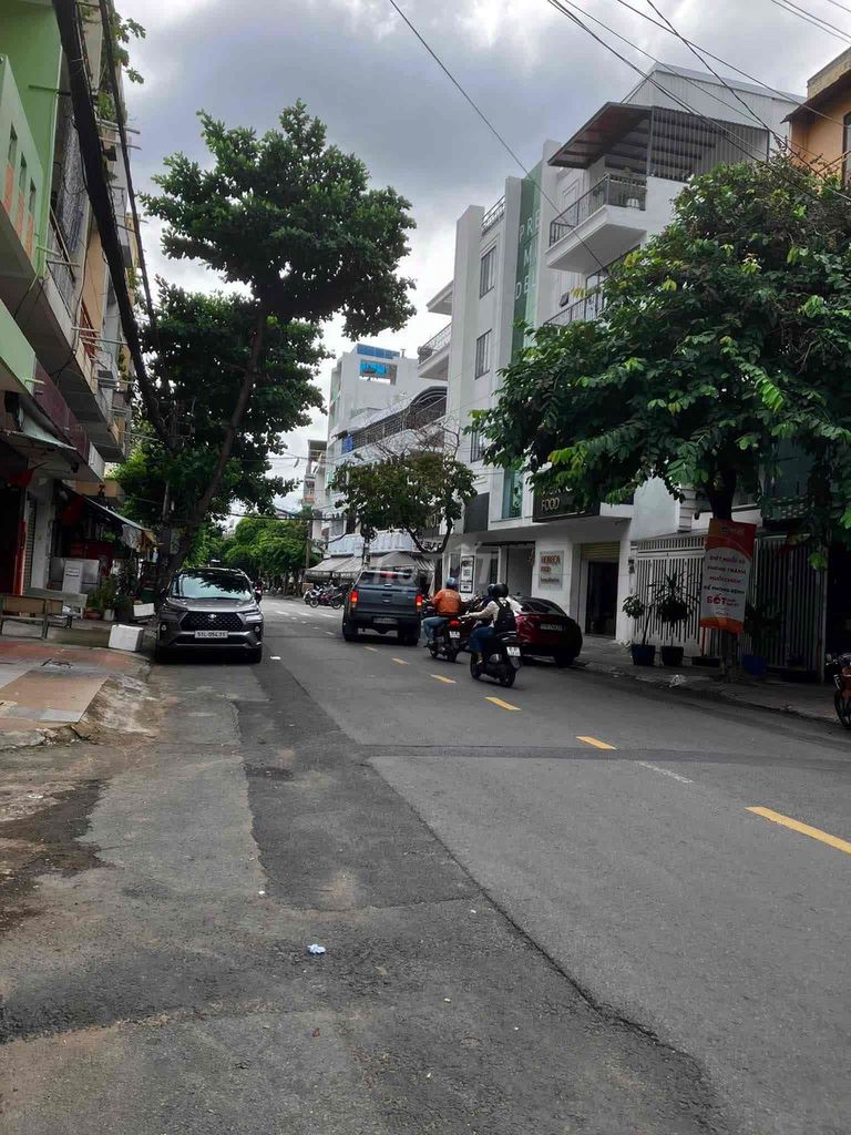 A corner of two Cư Xá Bình Thới-7.8 District 11