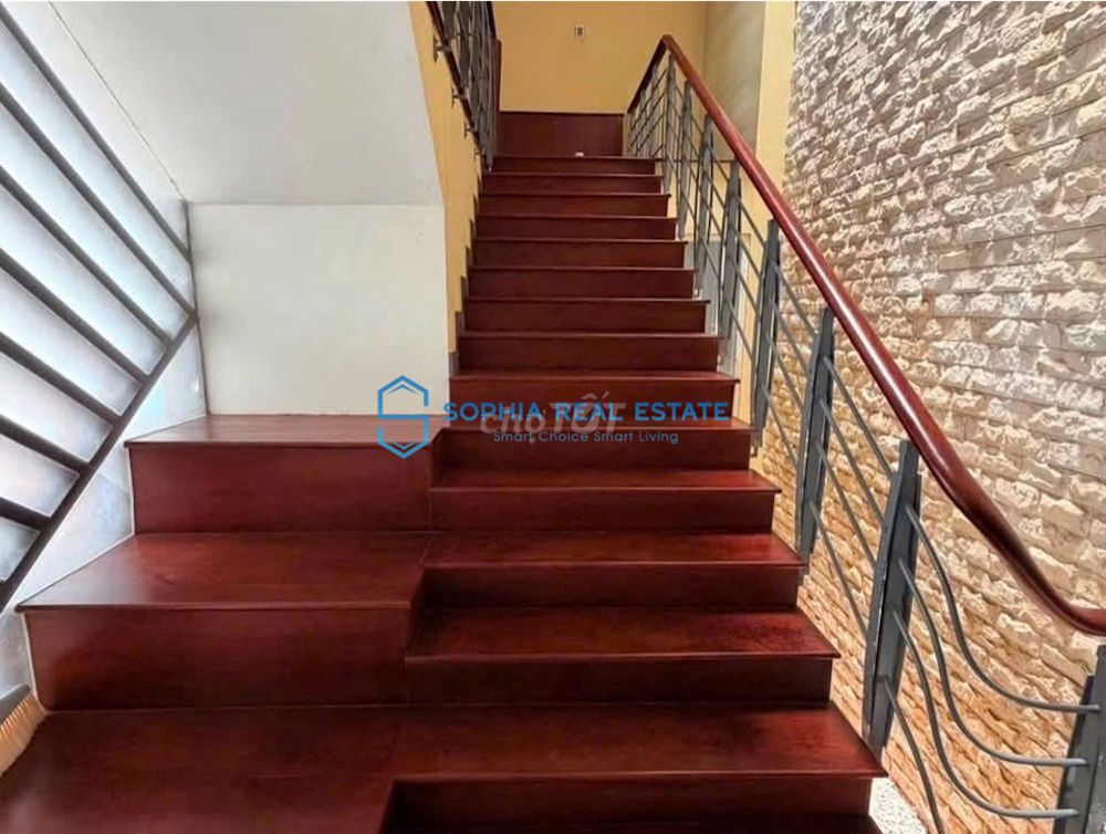 Rent Villa Nguyễn Văn Hưởng Thảo Điền 400 meters2, 1 MM 3th floor bedroom 5 toilets