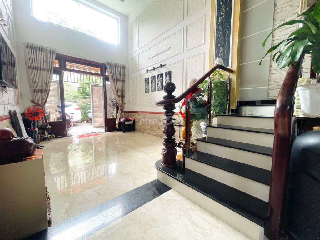 Rent a VP 5 bedrooms. Five Thống Nhất-770s.