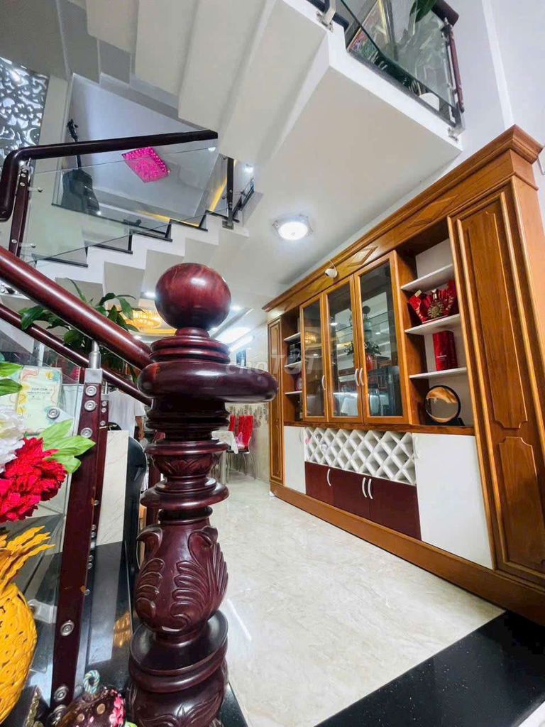 Rent a VP 5 bedrooms. Five Thống Nhất-770s.