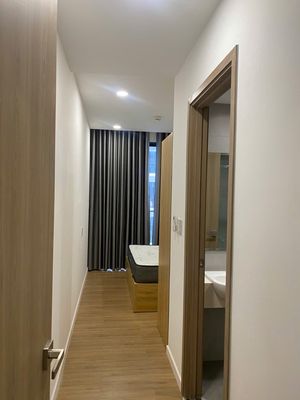Rent the corner 100 meters 2(3 bedroom+3 toilet) Full fine interior.