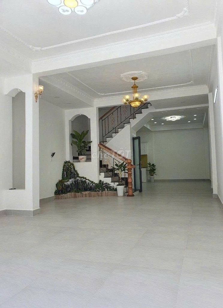 We need to rent a Số 3 Cư Xá Đô Thành-770 4rd District.