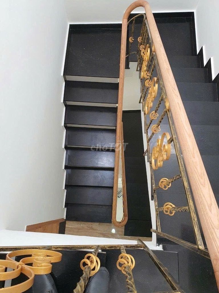 We need to rent a Số 3 Cư Xá Đô Thành-770 4rd District.