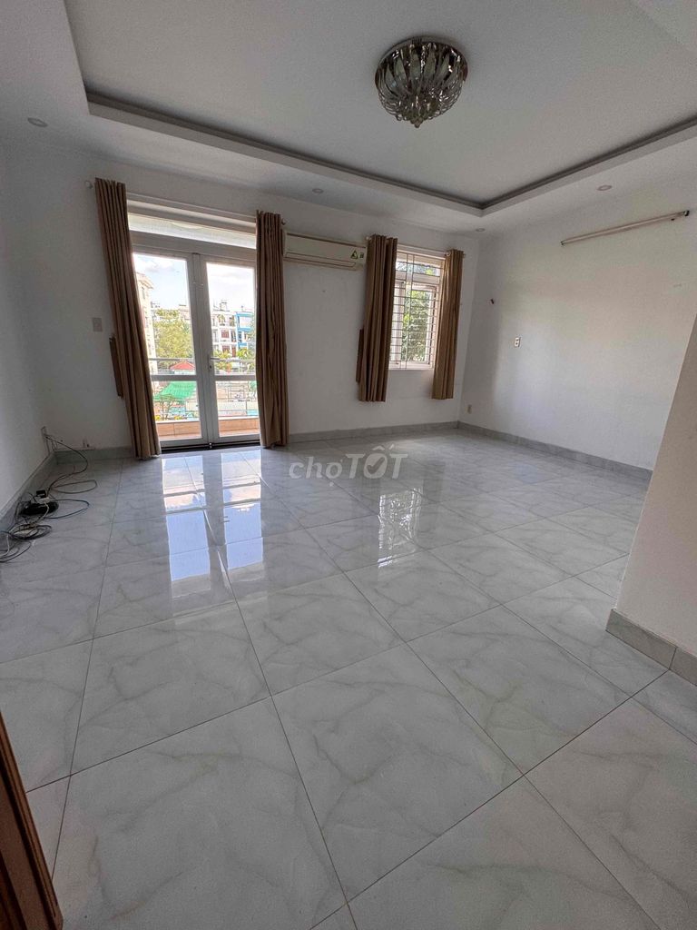 Rent Bình Lợi 6 x24 M, 6 bedrooms, 7 toilets, basic interior - 45 million