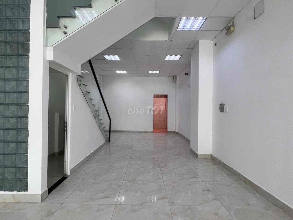 Rent the entire Phan Văn Trị cash, the Cityland Gò Vấp just 55 million.