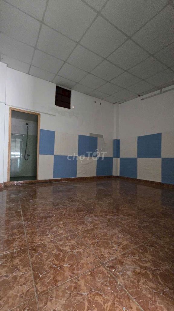 4 x14 M house near Channel 26/3 – Land+g in the 6M West