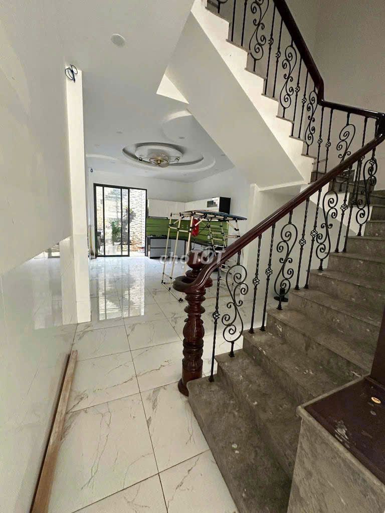Rent a new home building 1kq0 - an area of 4 x23-c-4 new ones- 3 bedrooms