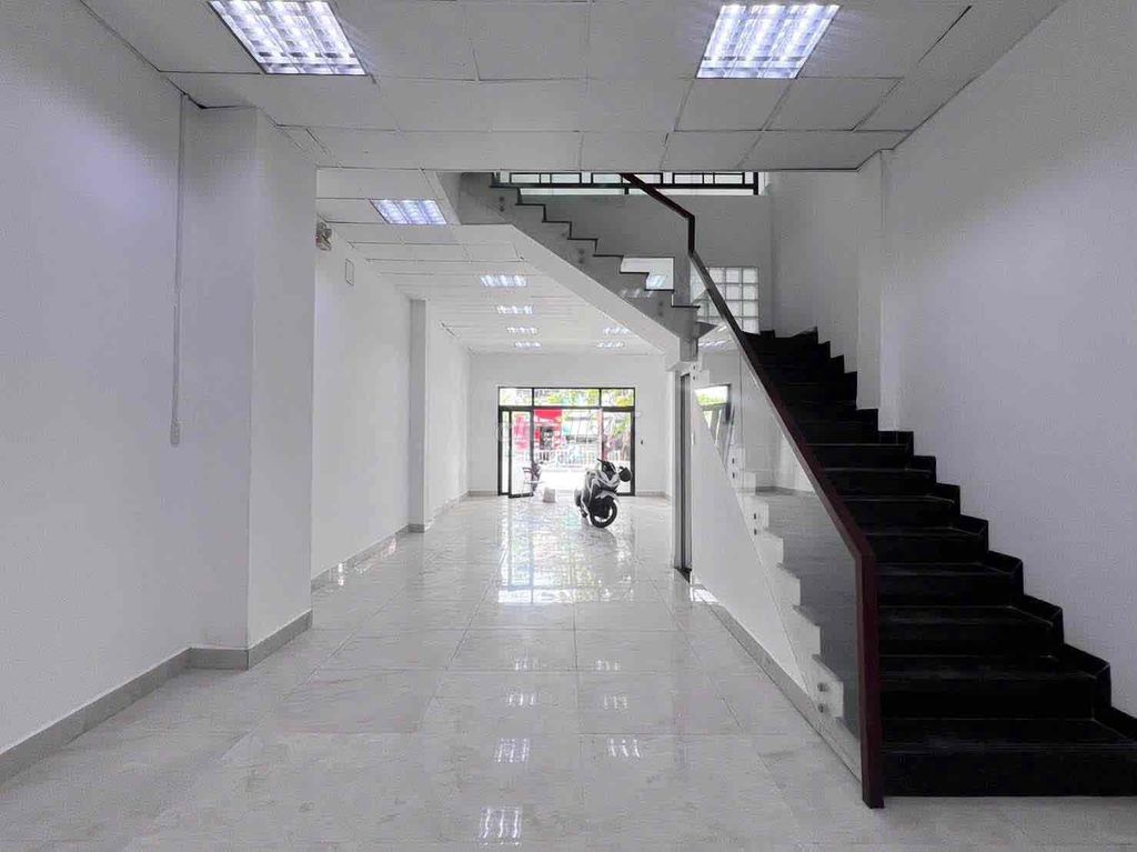 Phan Văn Trị–cityland Gò Vấp. (6 X20 M–1 M) 4th floor.
