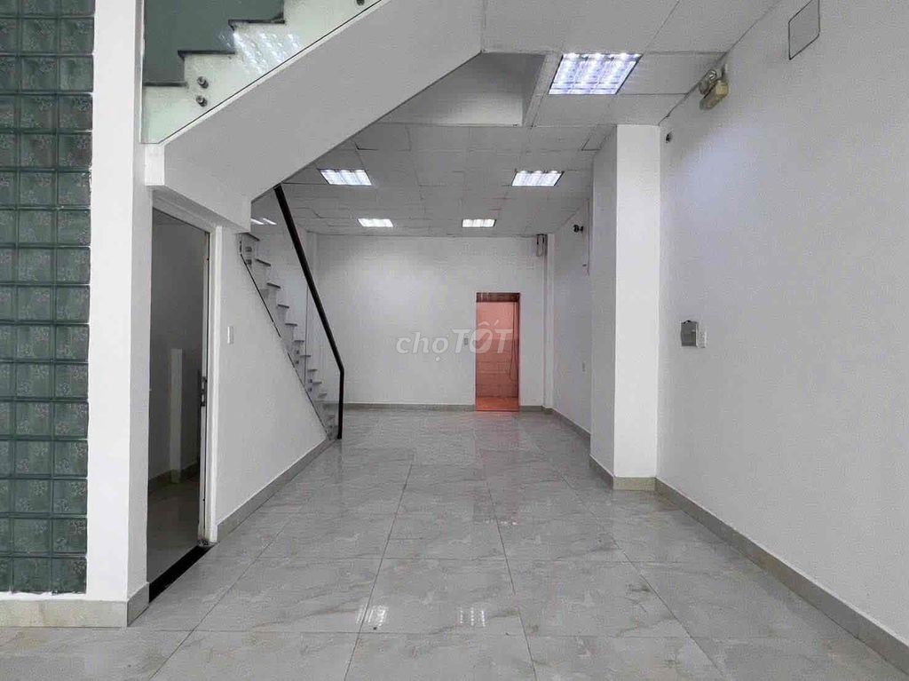 Phan Văn Trị–cityland Gò Vấp. (6 X20 M–1 M) 4th floor.