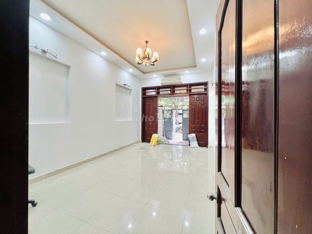 Near hospital 1-7 bedroom 4 toilets - convenient to do so, - at 26 million.