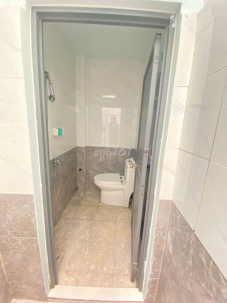Rent house 6.5 x 20 meters.3 floors. Lương Trúc Đàm.GEh:37 million.