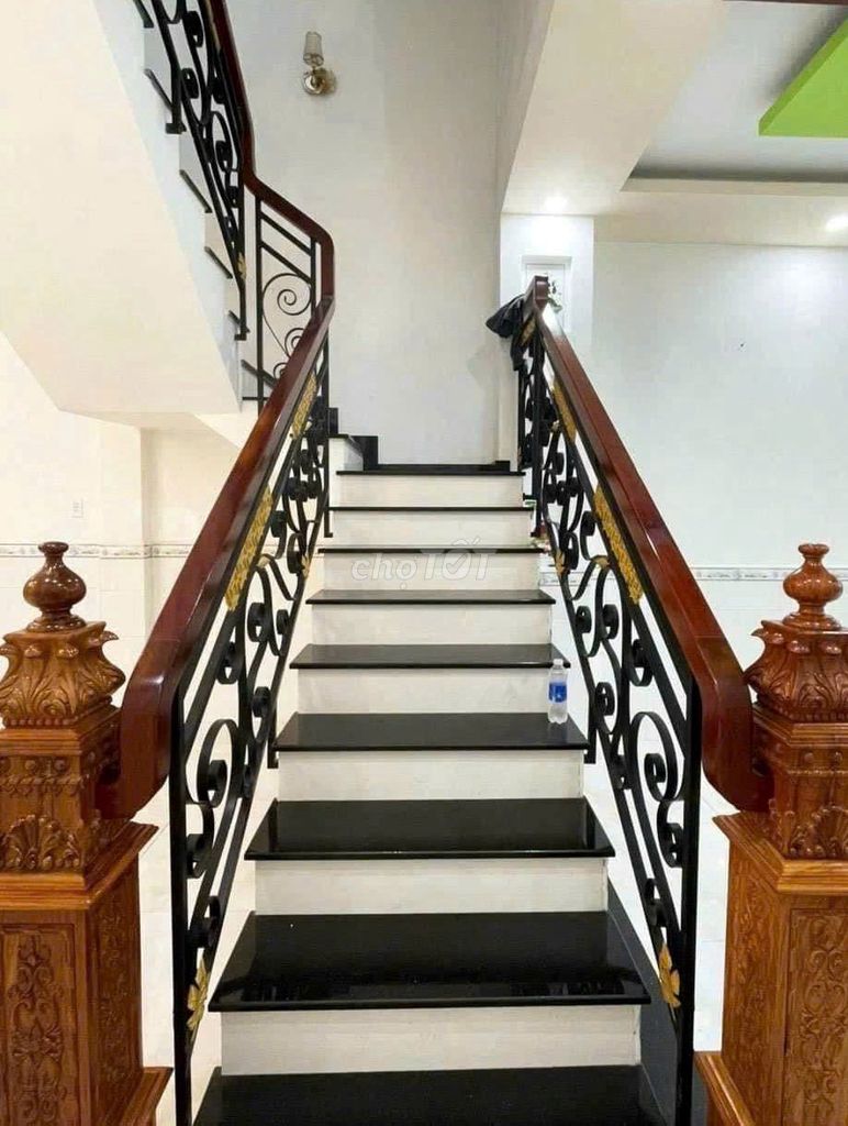 Need to rent 1 80 A. Gò Dầu P.Q.q0 Q.Tân Phú