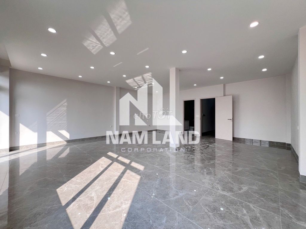 The office for Renting 3 floors is a 40-million-dollar layout.