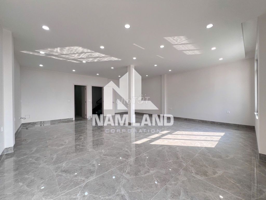 The office for Renting 3 floors is a 40-million-dollar layout.