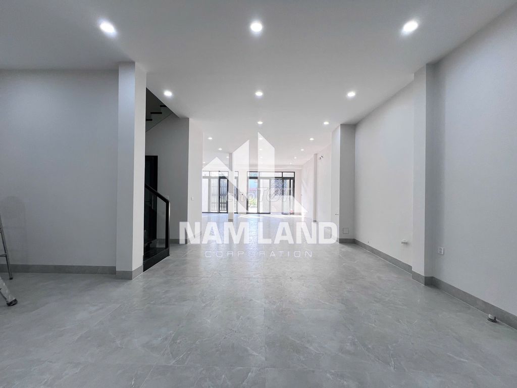 The office for Renting 3 floors is a 40-million-dollar layout.