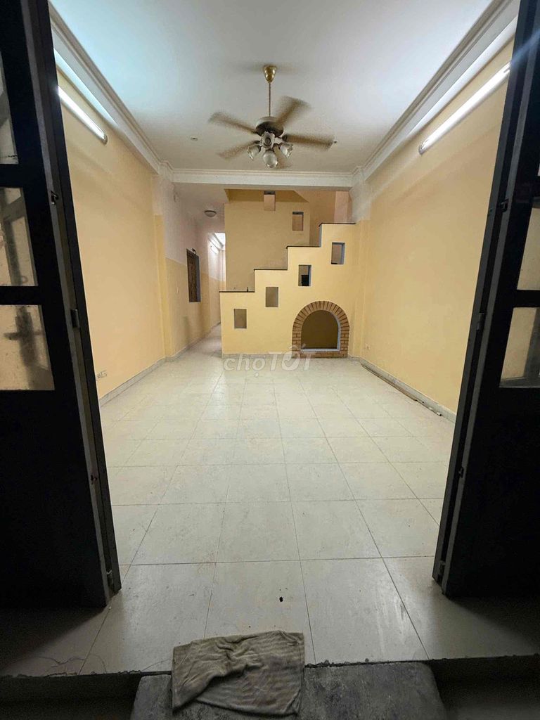 The 6th alley will be filled with oil 4 x 18 meters new house cast 3 bedrooms 3 3 toilets in only 12 million