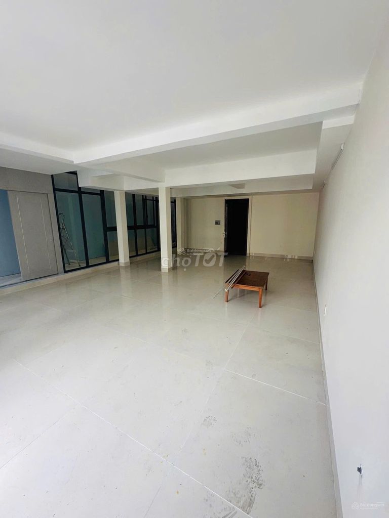 Super Racine 1.Thăng Long_8 x25 mphmm of ground 3 stories, elevator for rent