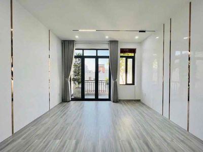 Super new to - 418 E Võ Văn Tần, P. board, tp.hm - 4 floor S