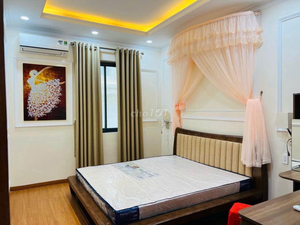 Lakeview City 5 x 20 meters, 1 MM 3th floor, 5 full interior bedroom, Price: 30-36 million a month.