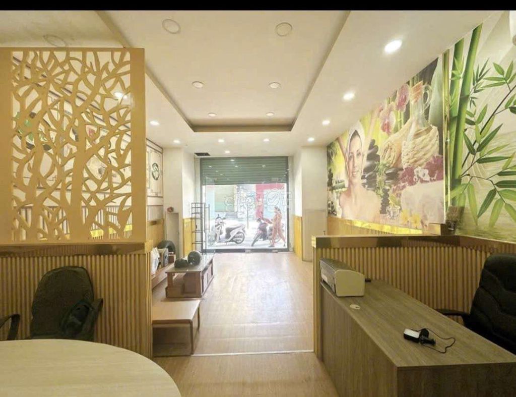 Cash House 5 x 30 1 4th floor bedroom 3 toilets