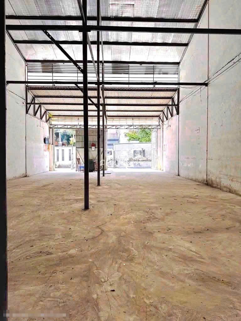 Rent us a Tự Do-Tân Phú warehouse. area 9 x23-It's clear-