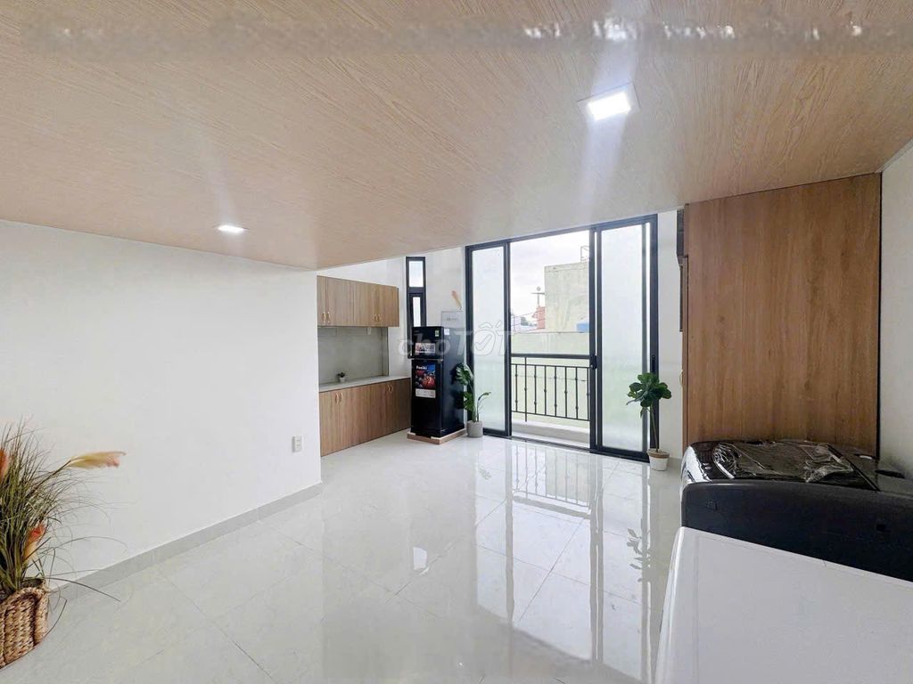 The new Lê Đức Thọ Street has 15 beautiful interior rooms.