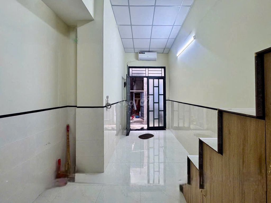 The new Lê Đức Thọ Street has 15 beautiful interior rooms.